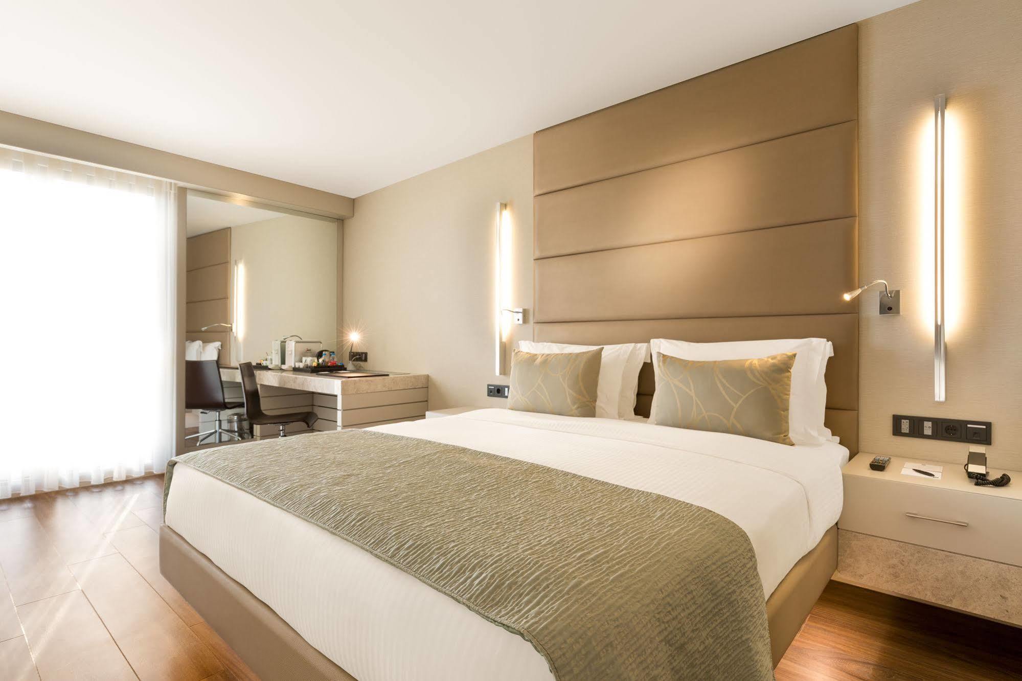 Ac Hotel Istanbul Macka Exterior photo