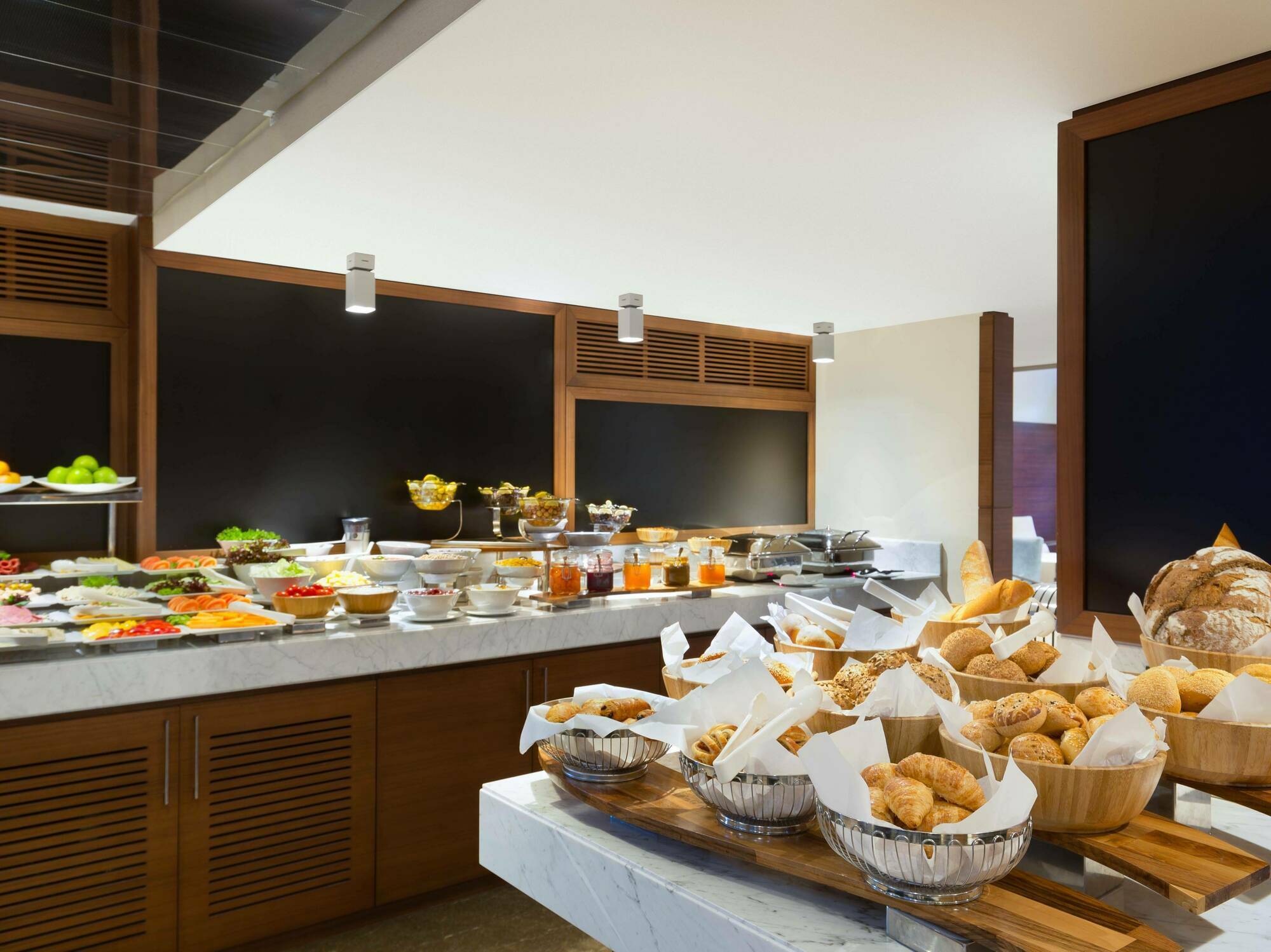 Ac Hotel Istanbul Macka Exterior photo